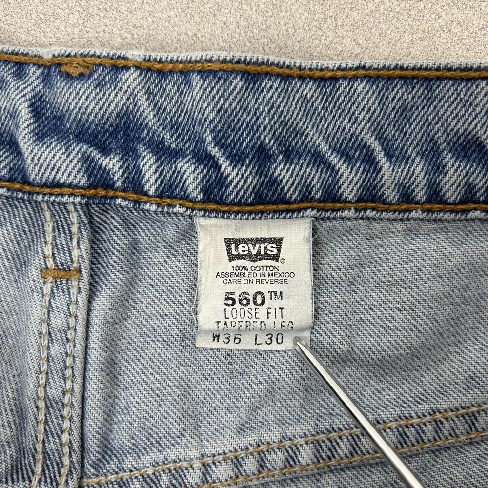 VTG Levis 560 Jeans Mens 36x30 Blue Tapered Leg 100% Cotton Denim Pants 90s‎